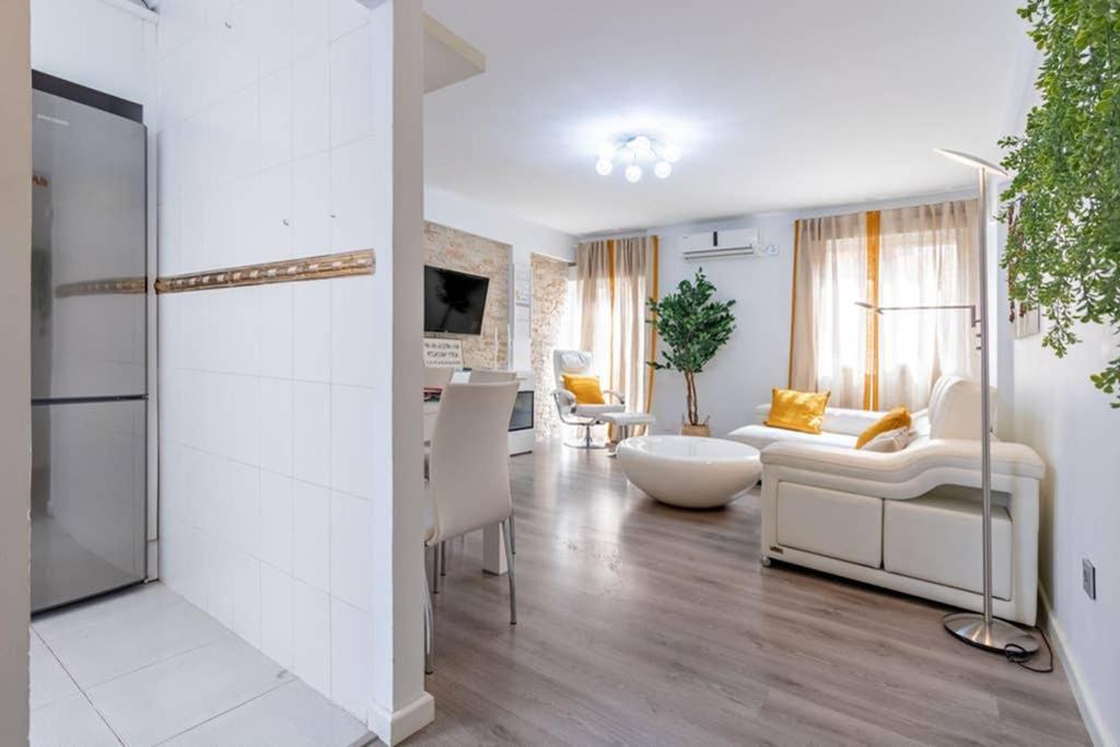 Triana Maestro Deluxe By Valcambre Apartment Seville Ngoại thất bức ảnh