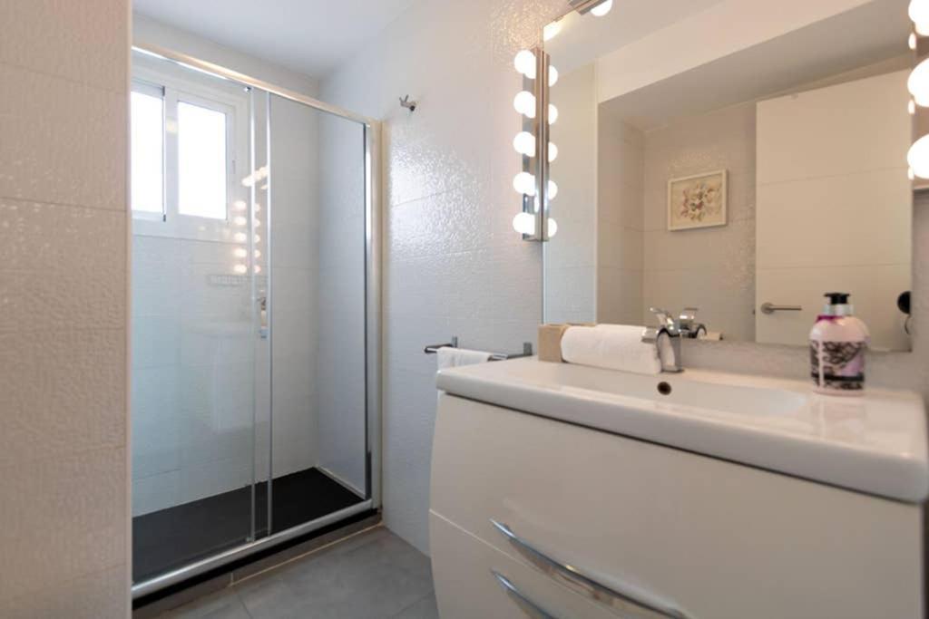 Triana Maestro Deluxe By Valcambre Apartment Seville Ngoại thất bức ảnh