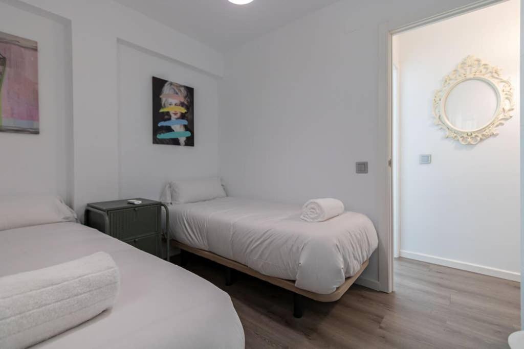 Triana Maestro Deluxe By Valcambre Apartment Seville Ngoại thất bức ảnh